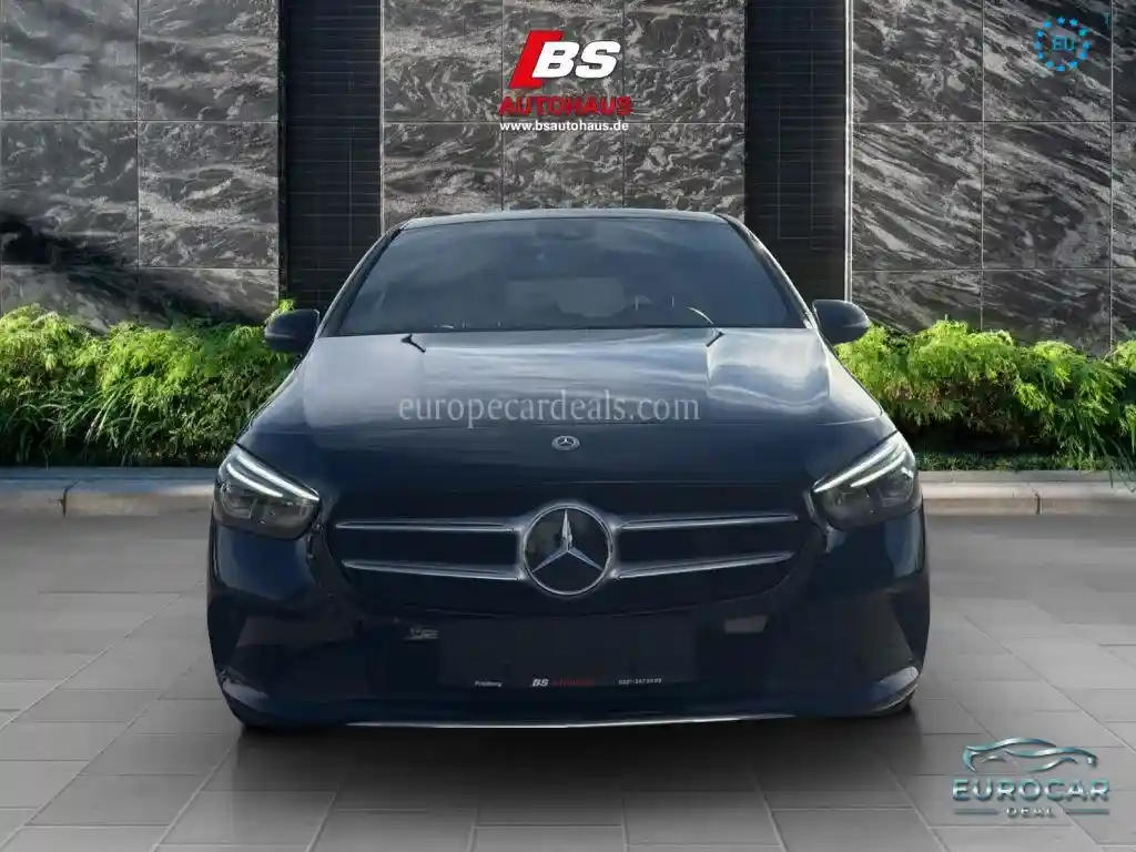 Mercedes-Benz B 220