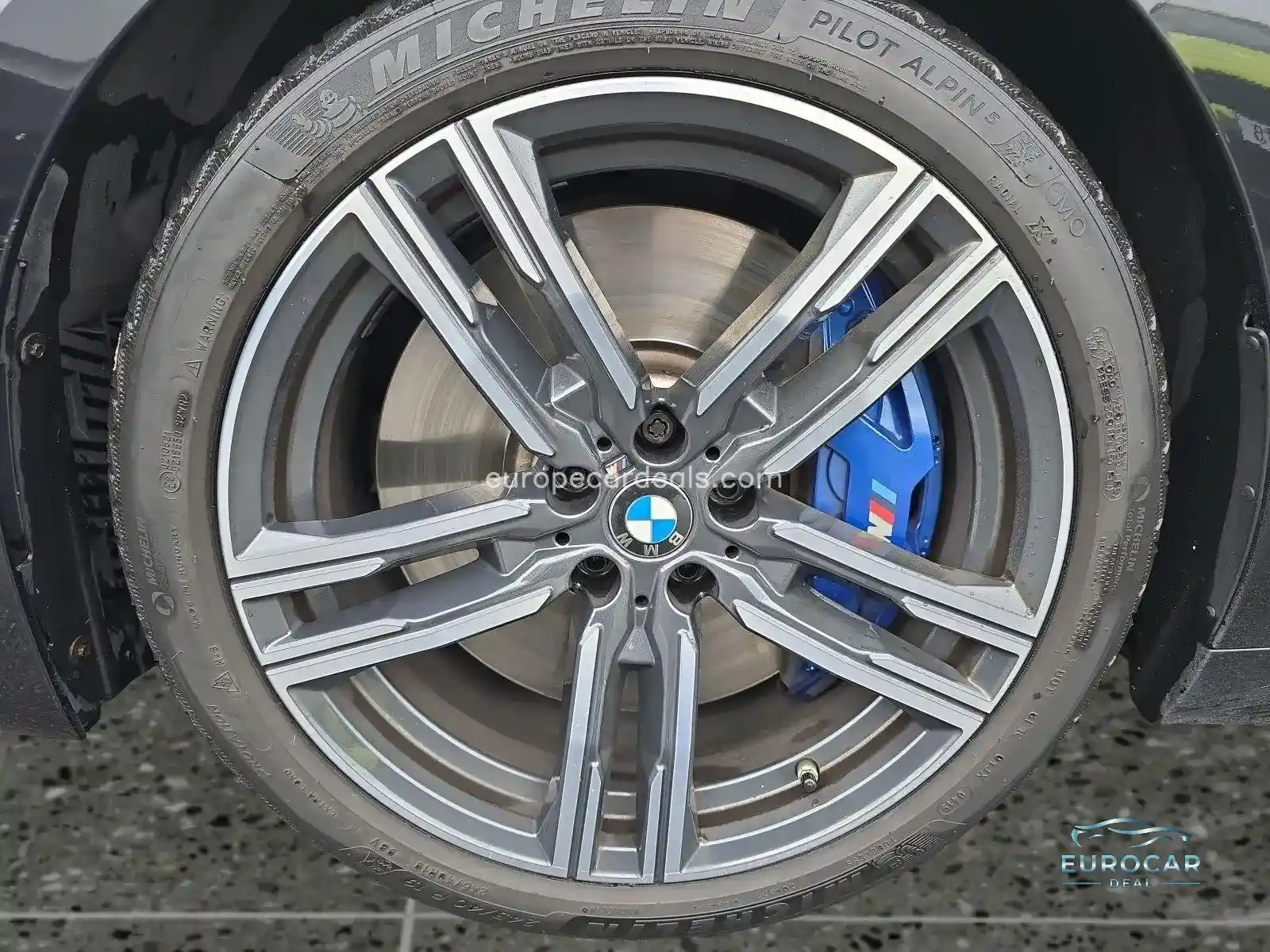 BMW M850