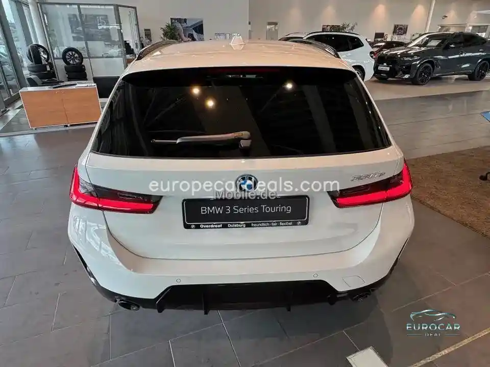BMW 330