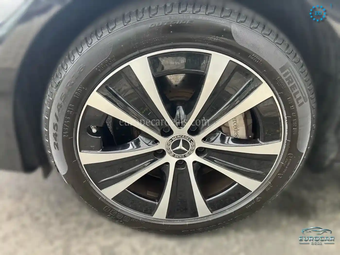 Mercedes-Benz E 300