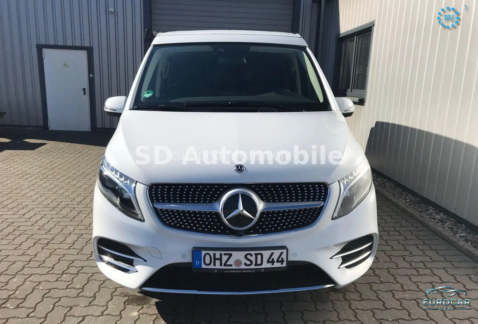 Mercedes-Benz V 220