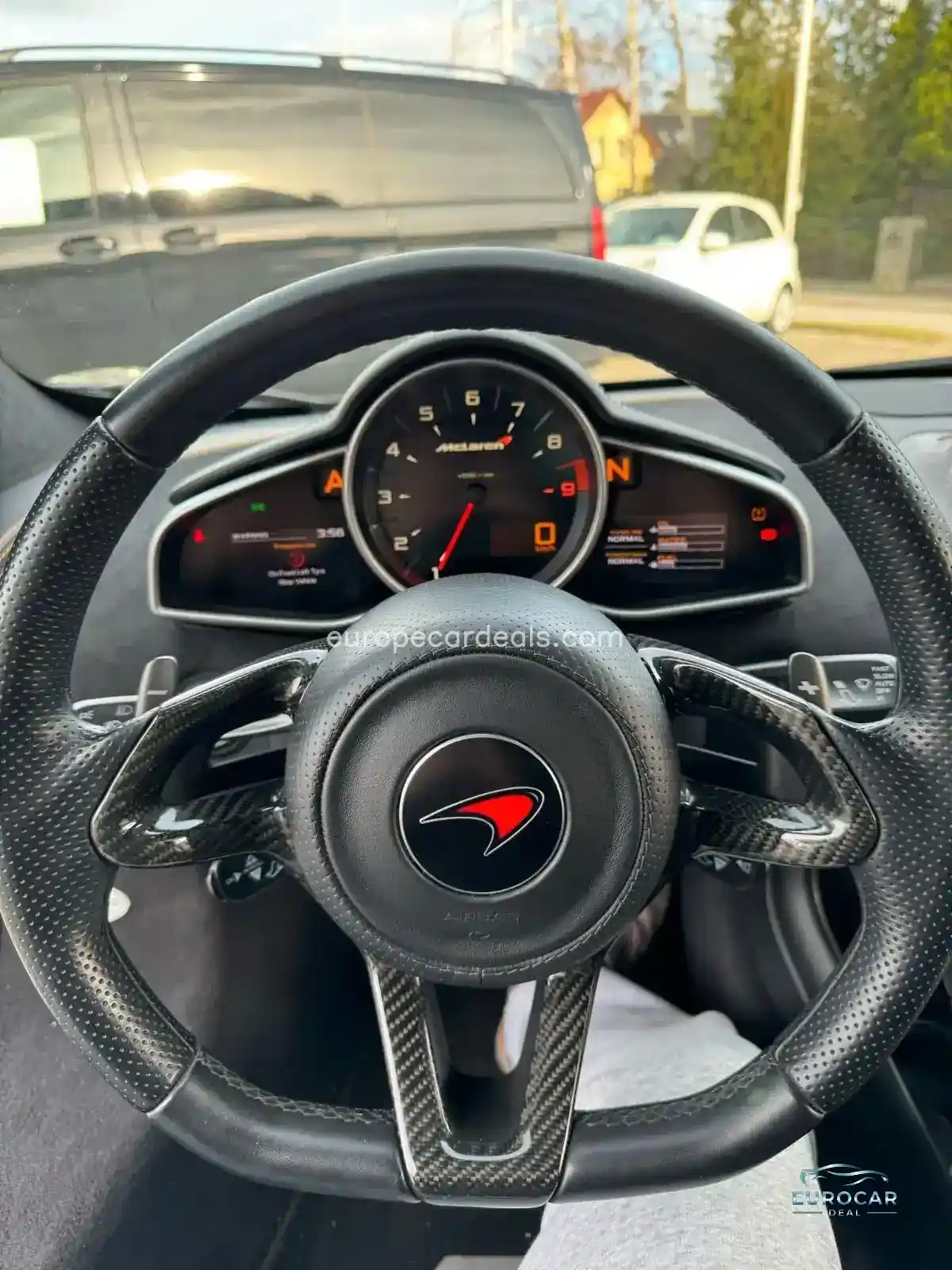 McLaren MP4-12C