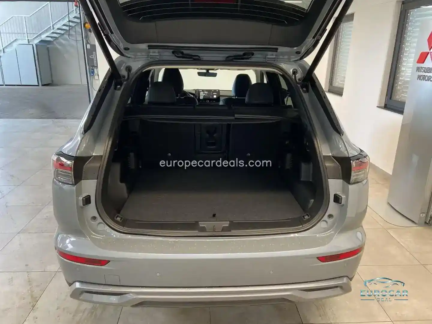 Mitsubishi Plug-in Hybrid Outlander