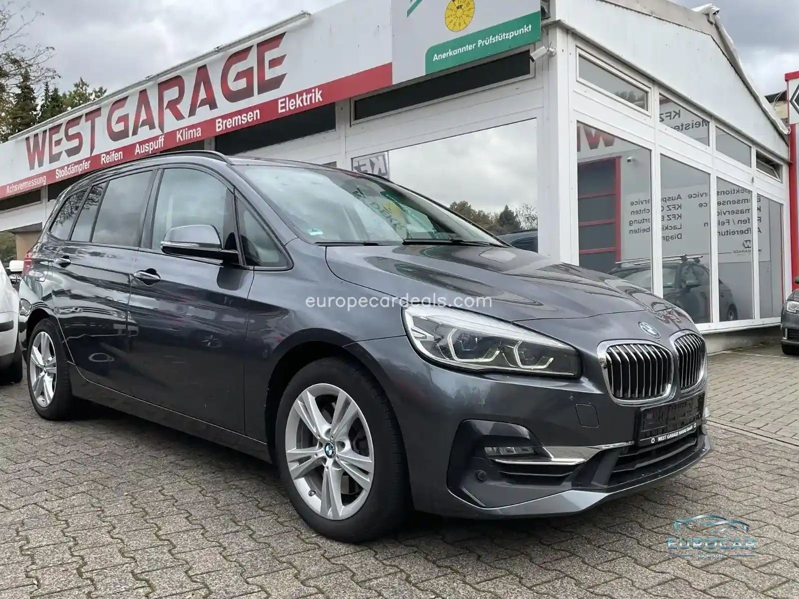 BMW 220