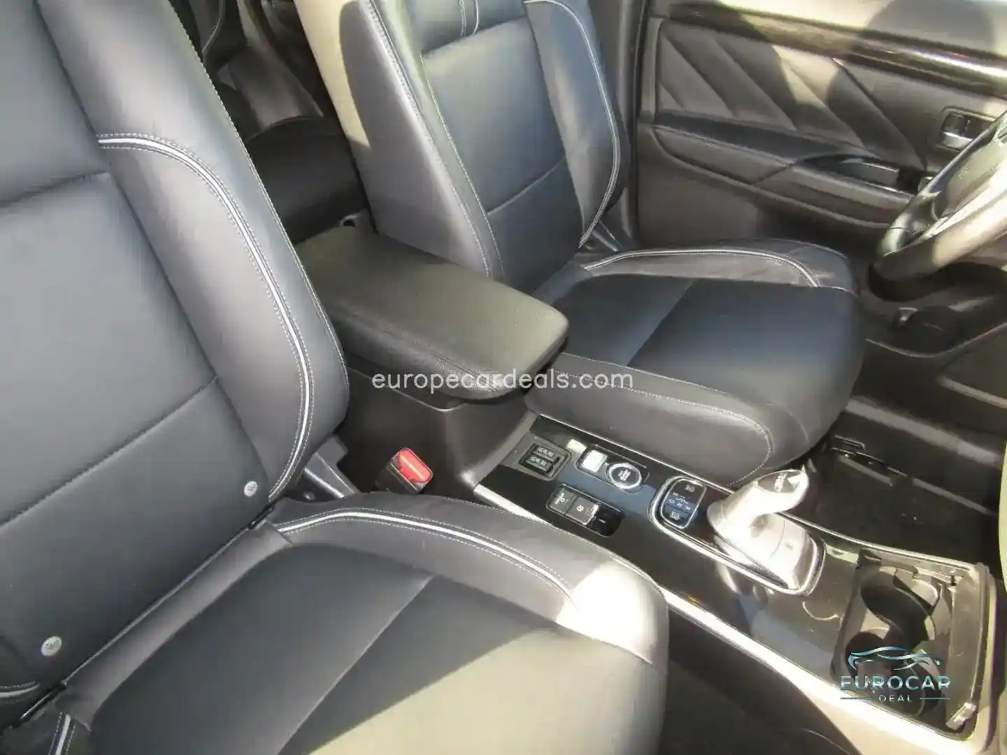 Mitsubishi Plug-in Hybrid Outlander