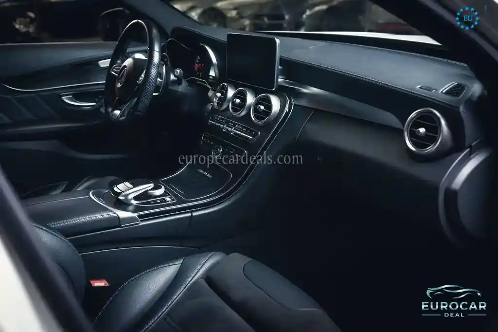 Mercedes-Benz C 63 AMG