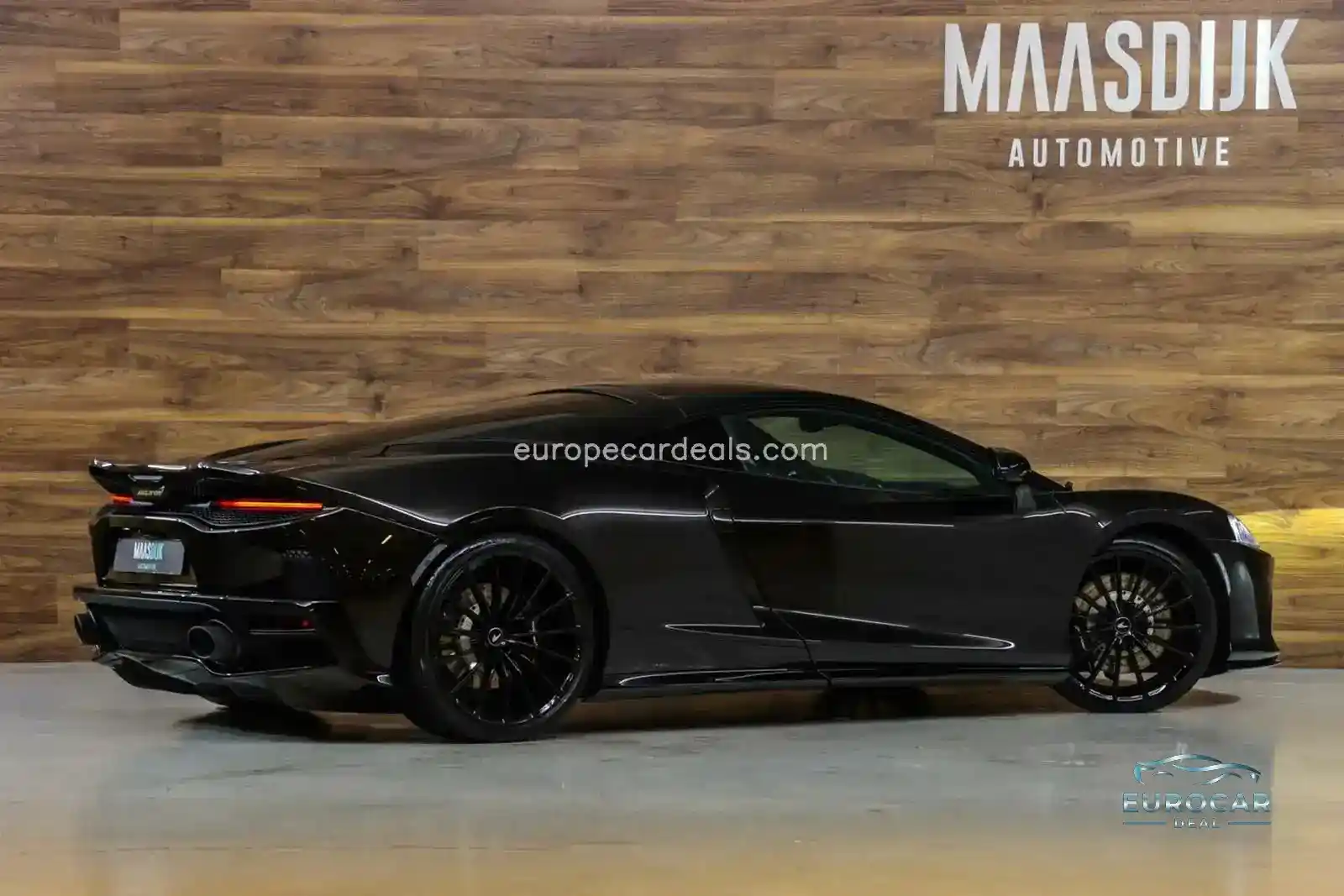 McLaren GT