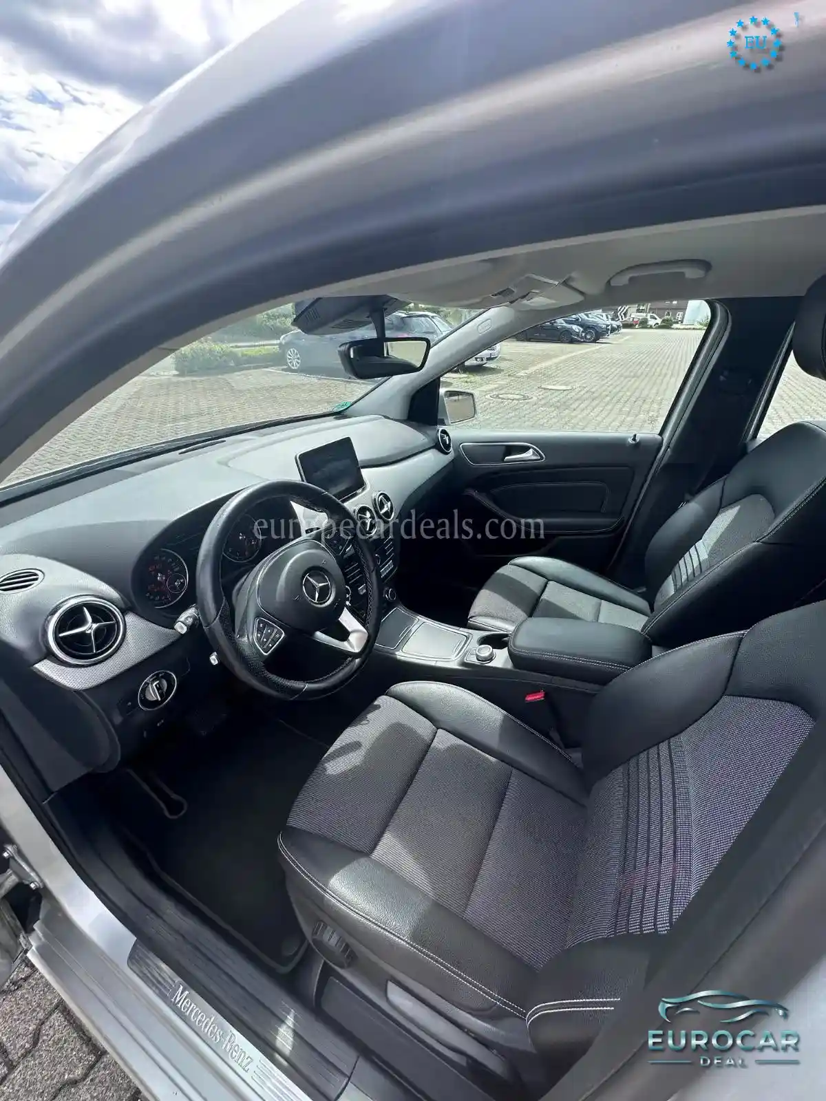 Mercedes-Benz B 200