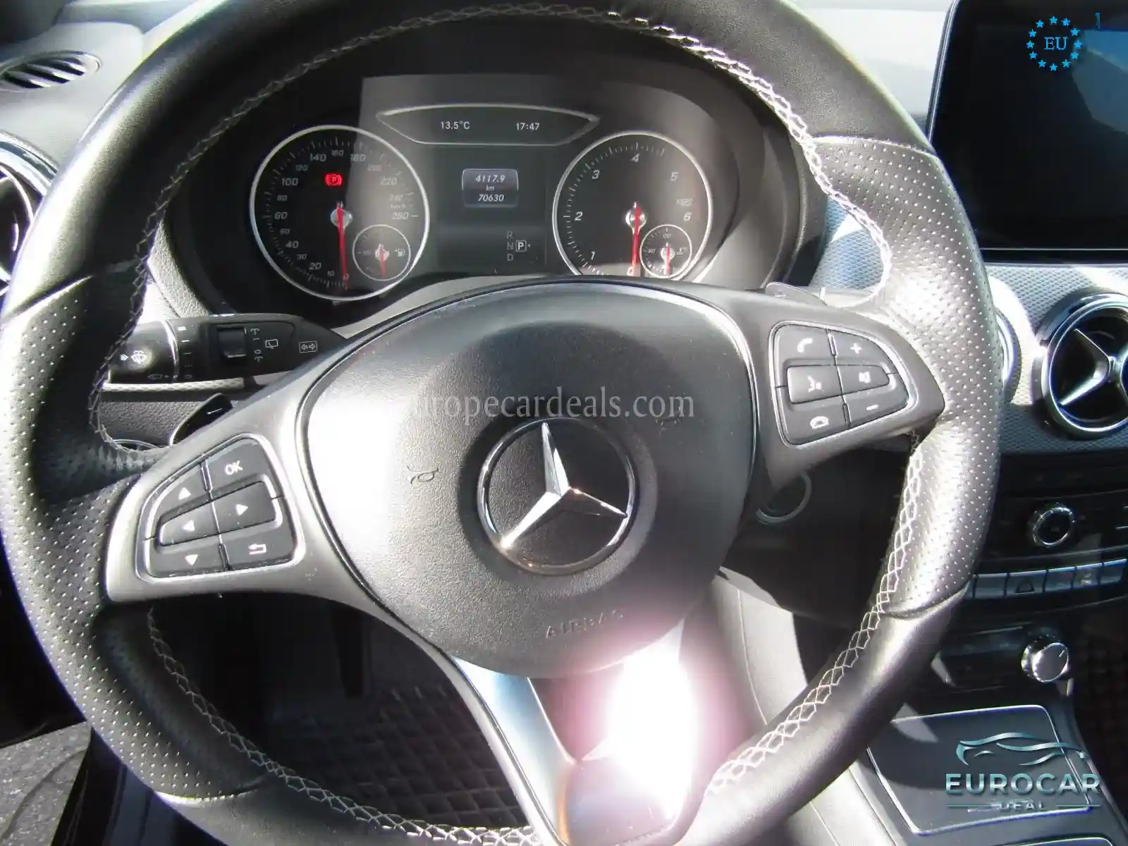 Mercedes-Benz B 180