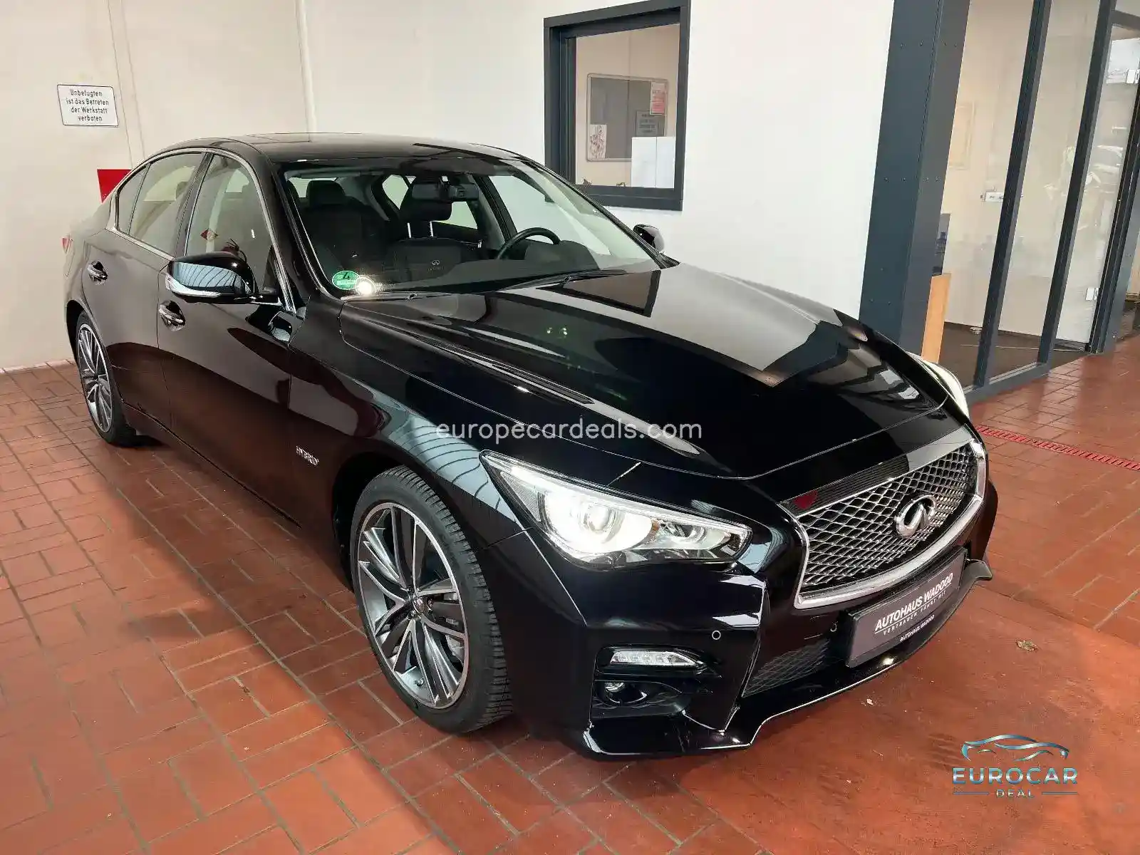 Infiniti Q50