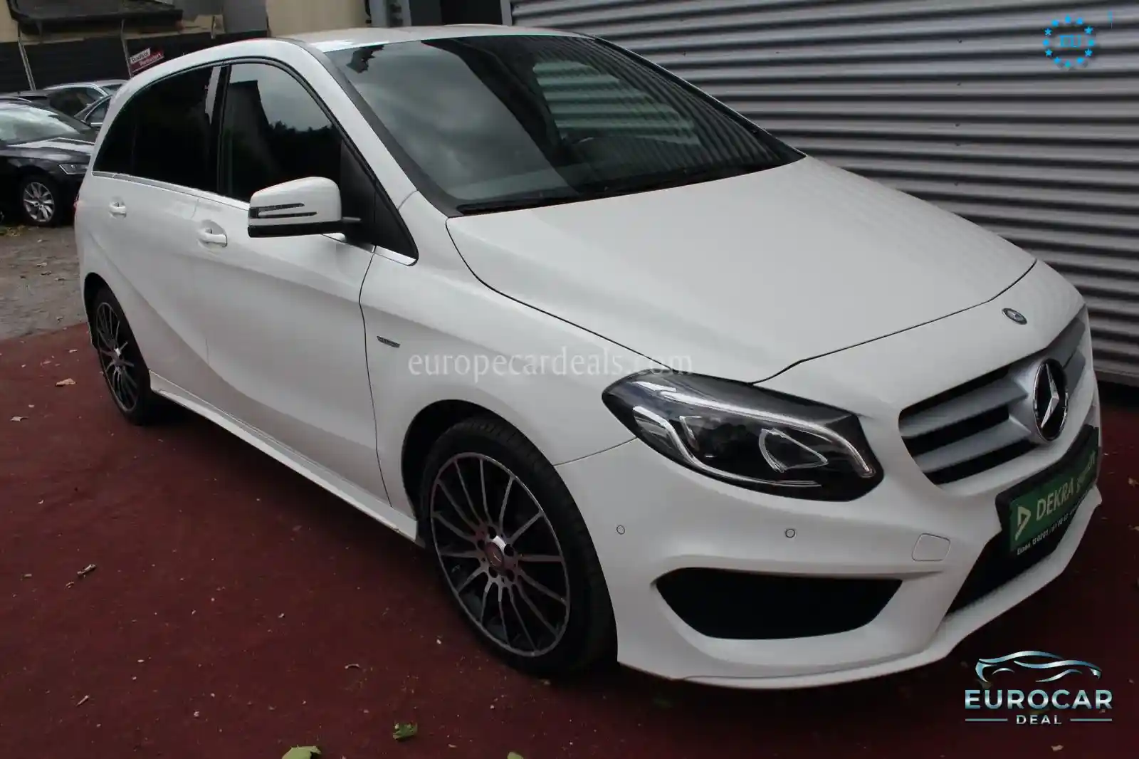 Mercedes-Benz B 180