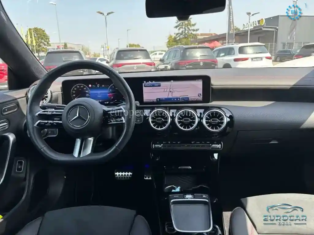 Mercedes-Benz CLA 200