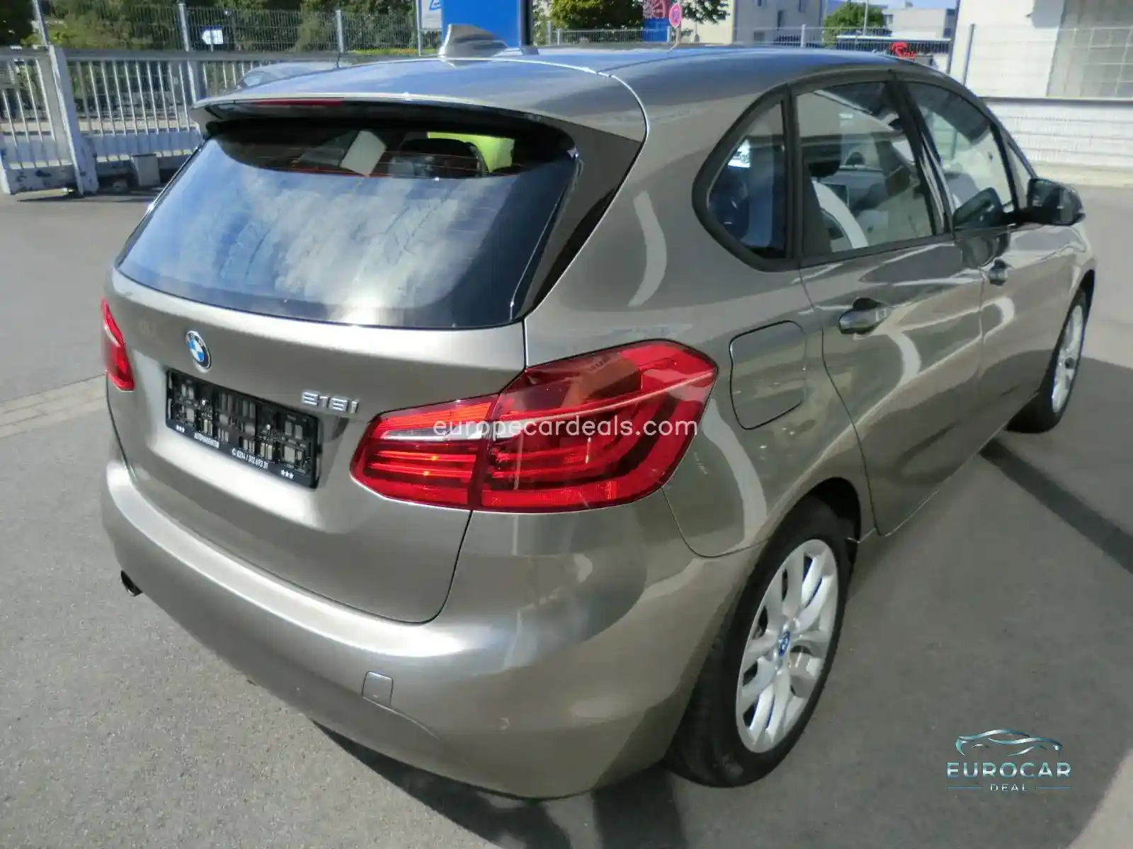 BMW 218