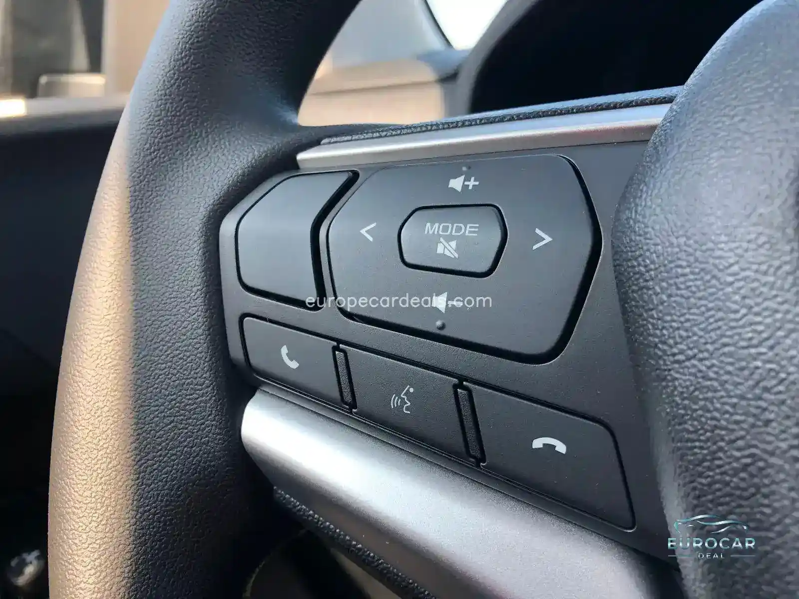 Single Cab 4×4 L + Kran +Pritsche