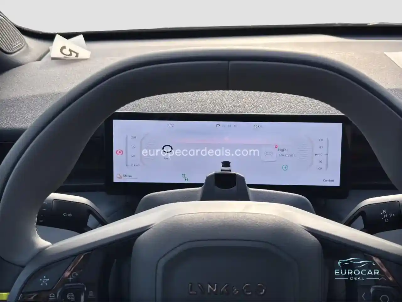 Lynk&Co 02