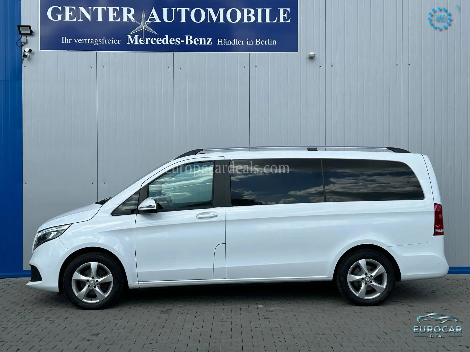 Mercedes-Benz V 220