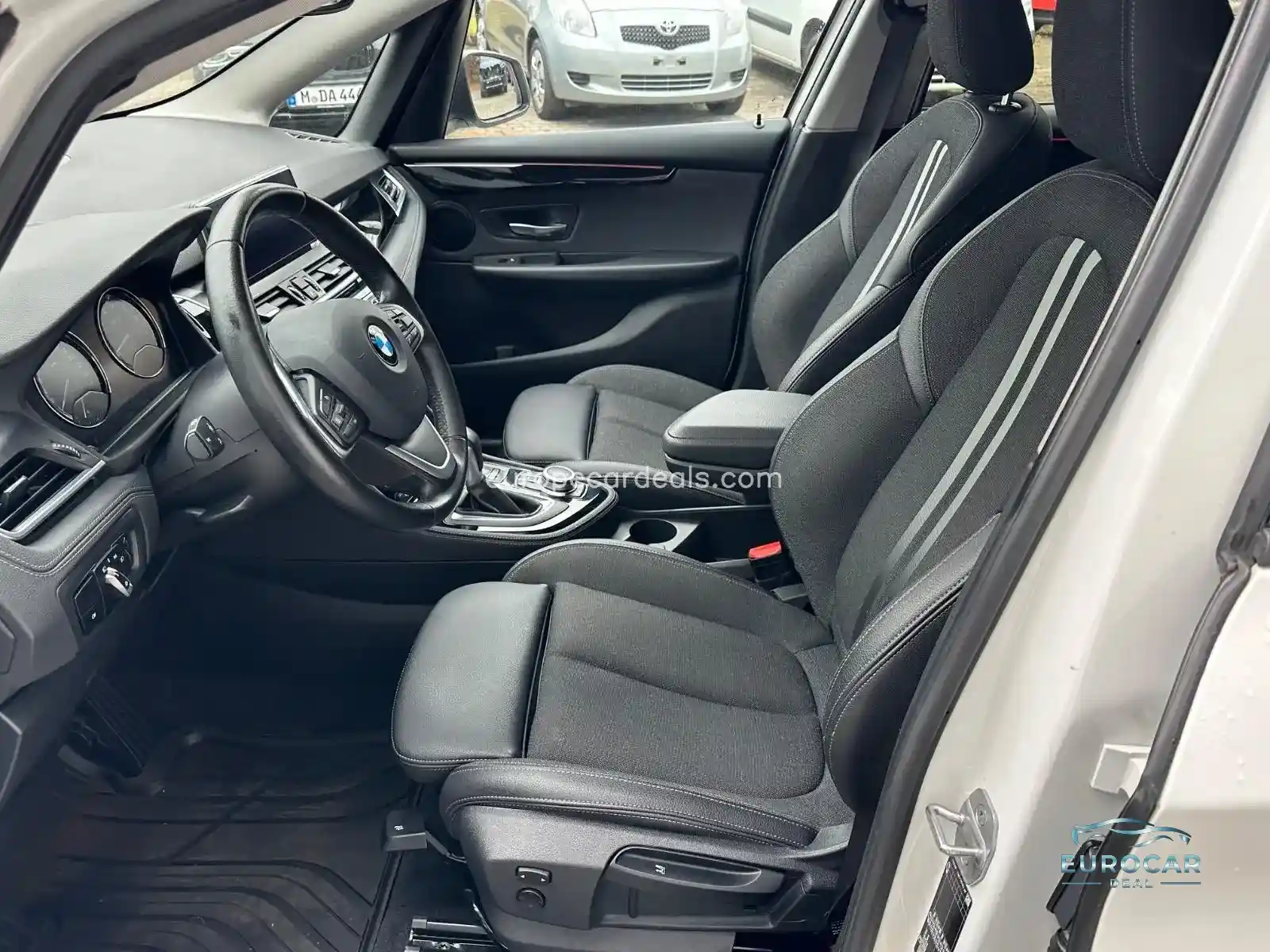 BMW 225