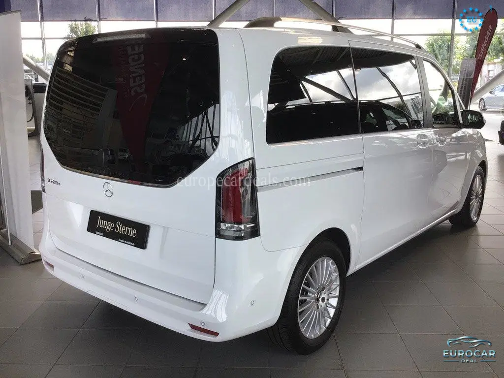 Mercedes-Benz V 220