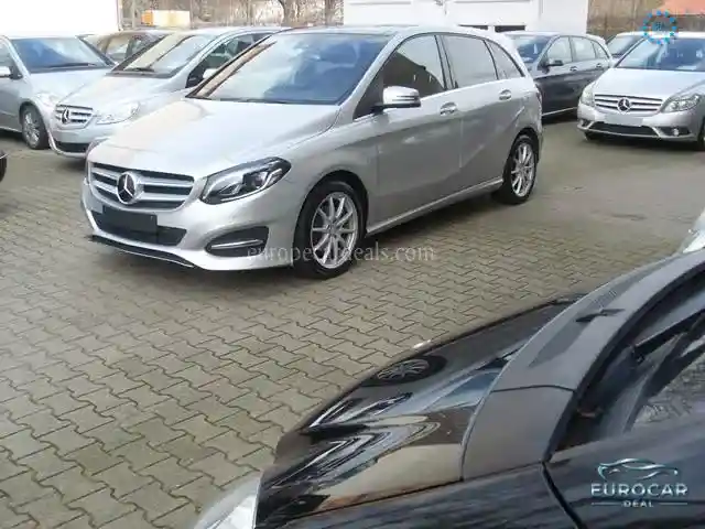 Mercedes-Benz B 220