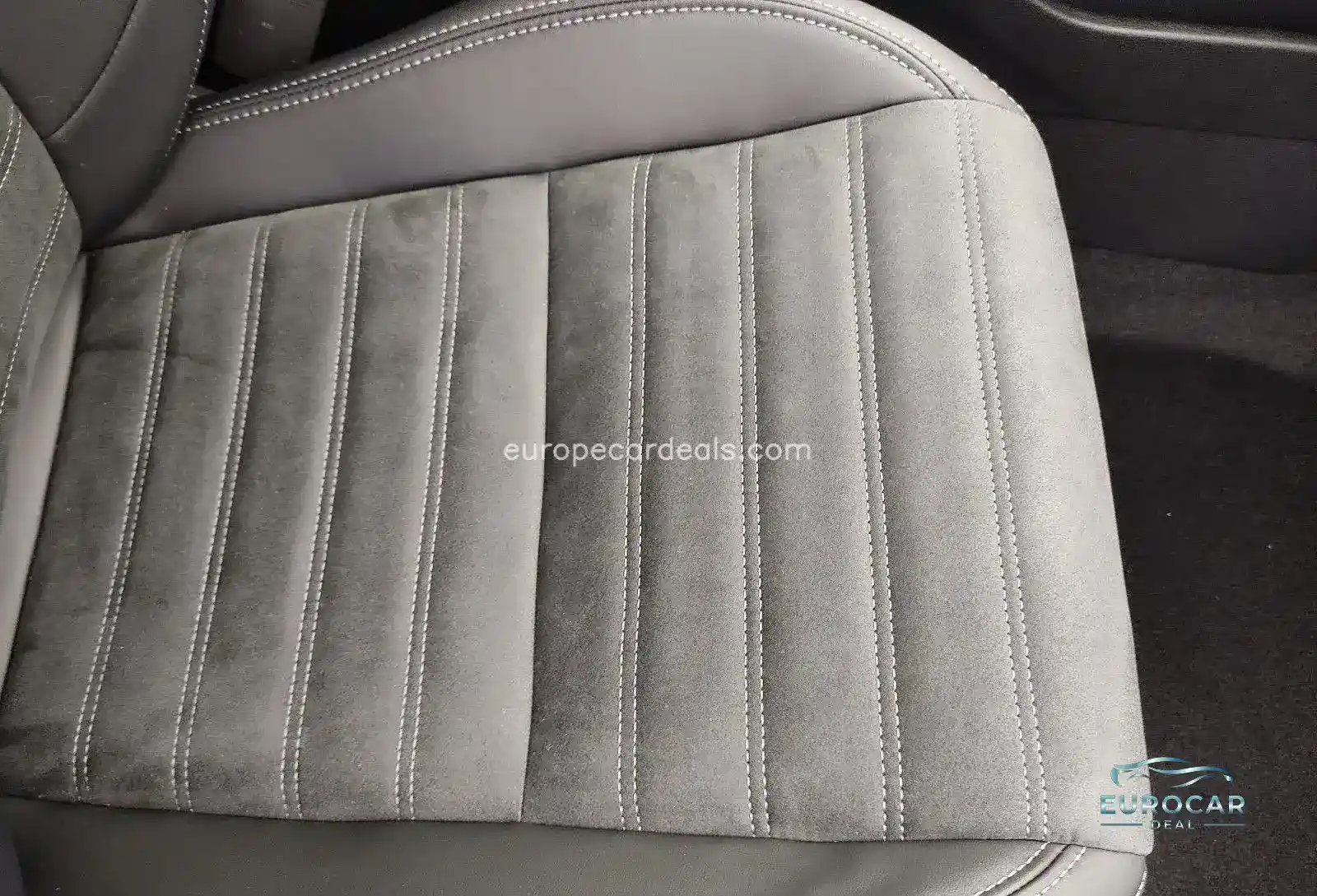 Mitsubishi Plug-in Hybrid Outlander