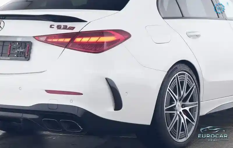 Mercedes-Benz C 63 AMG