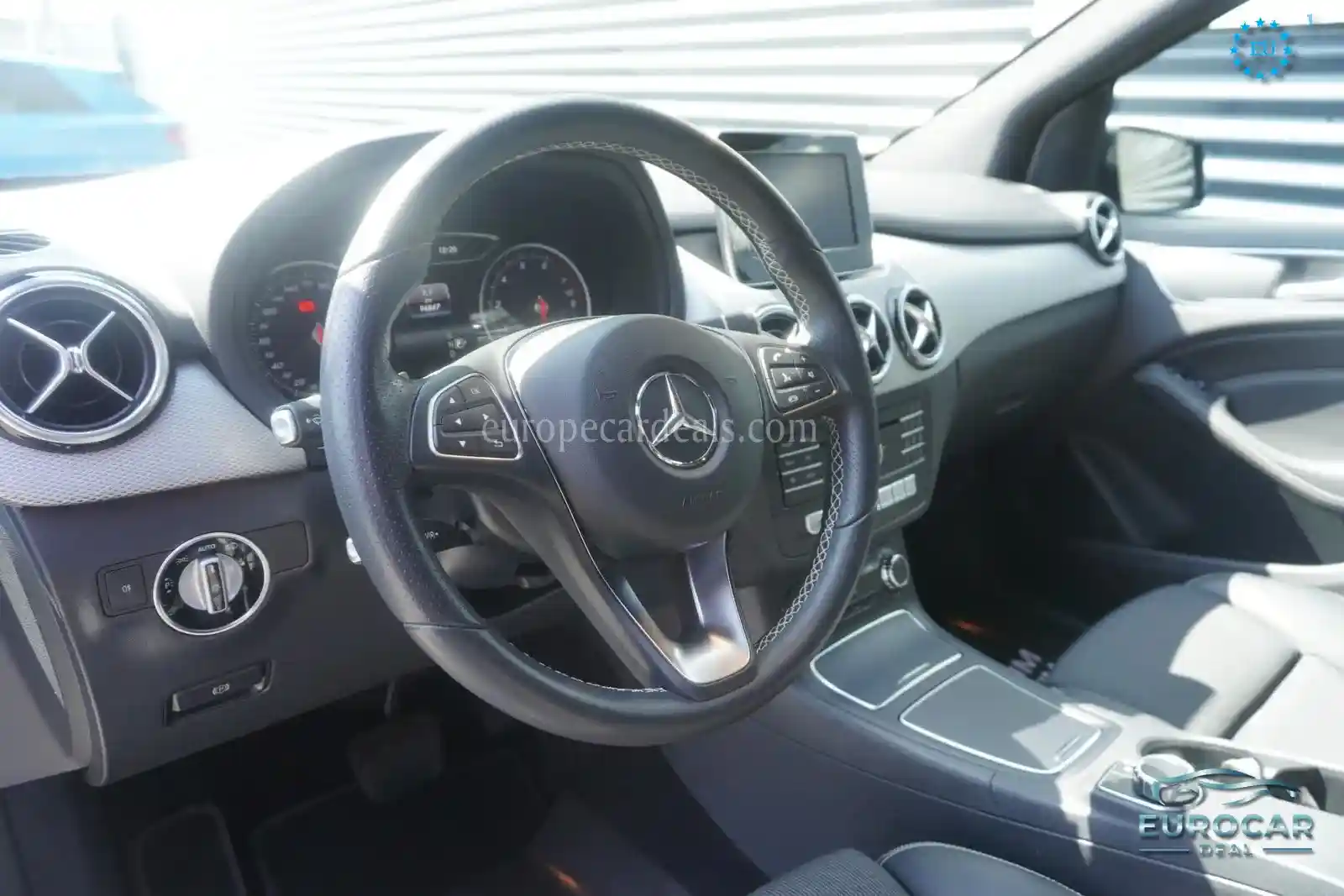 Mercedes-Benz B 200