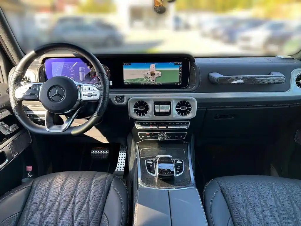 Mercedes-Benz G 500