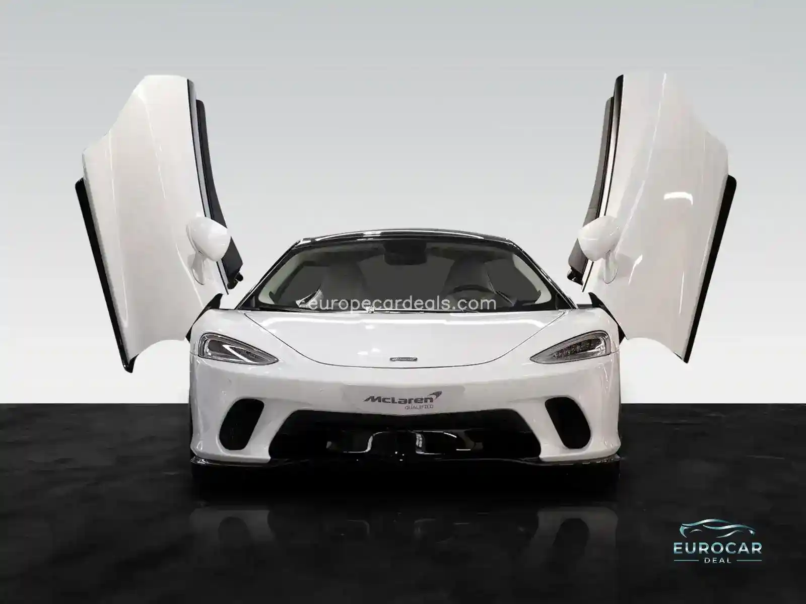 McLaren GT