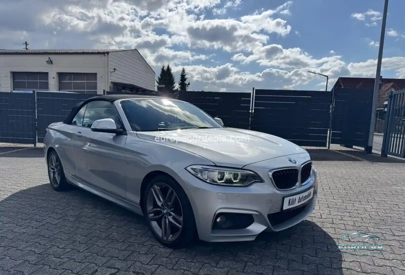 BMW 220