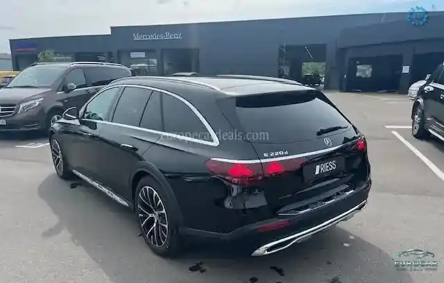 Mercedes-Benz E 220