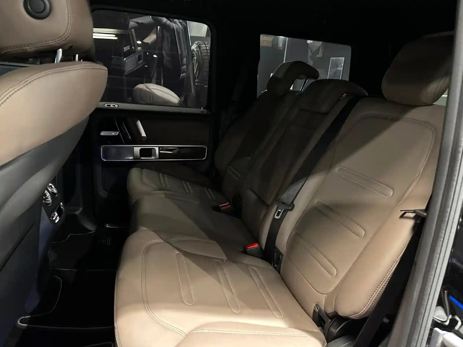 Mercedes-Benz G 500