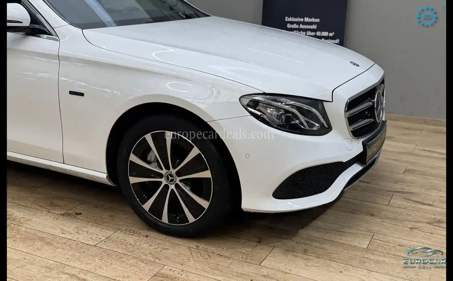 Mercedes-Benz E 300