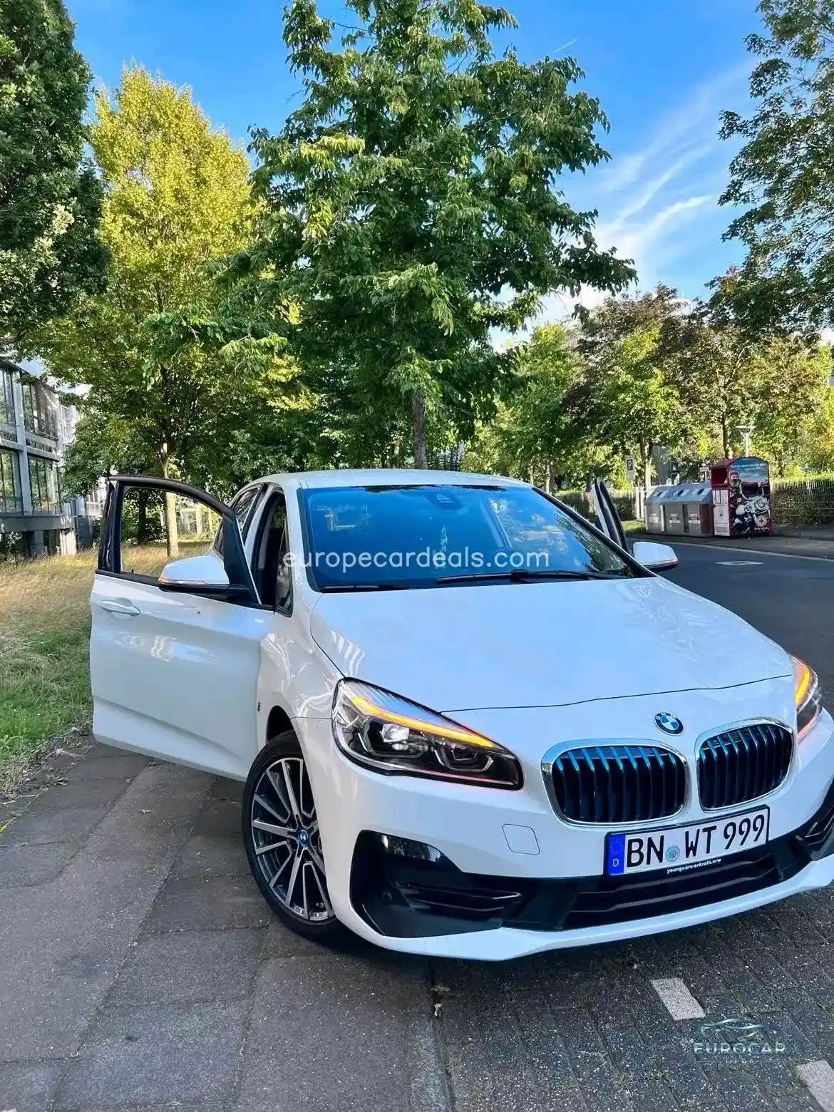 BMW 225