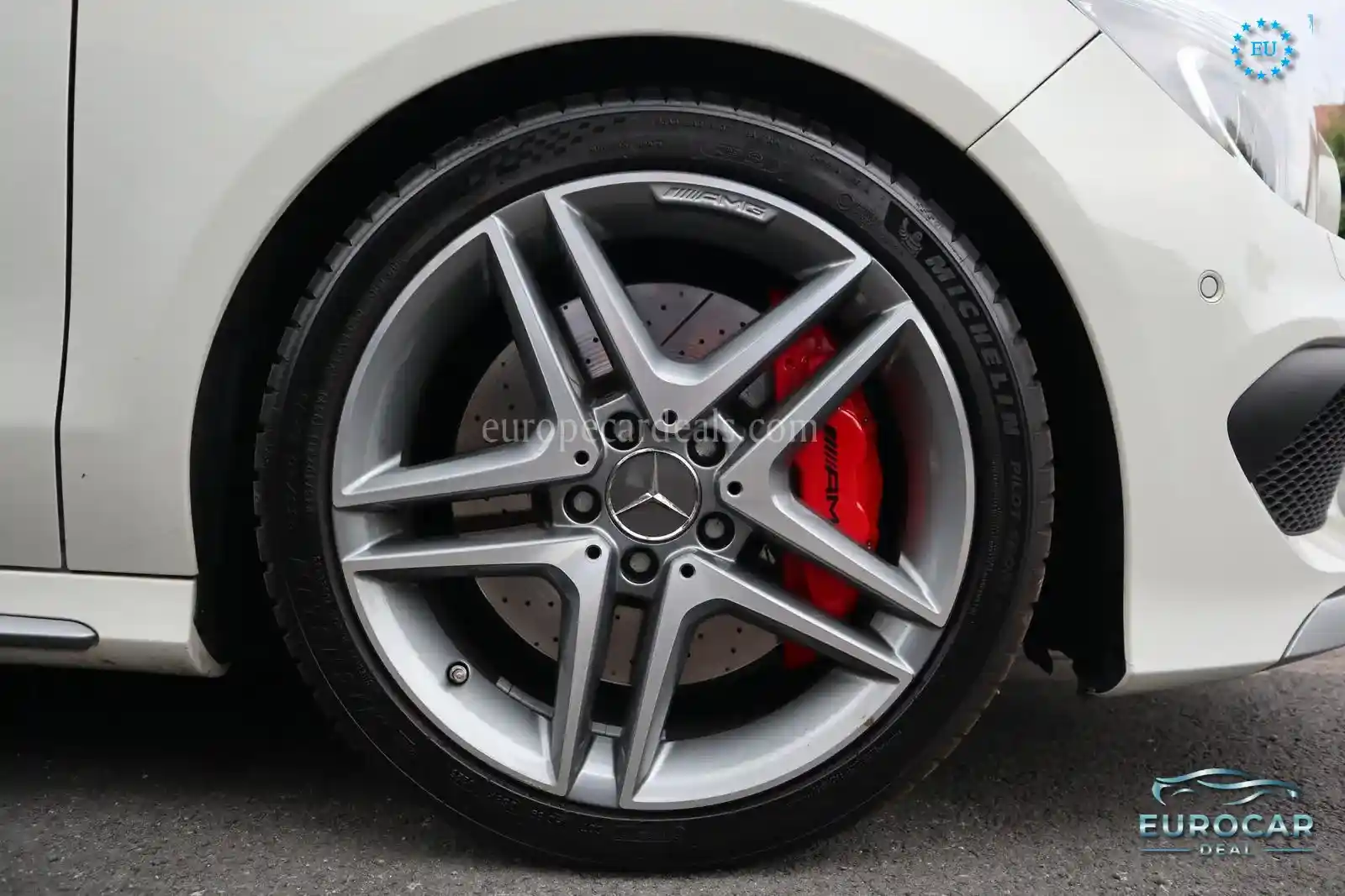 Mercedes-Benz CLA 45 AMG Shooting Brake
