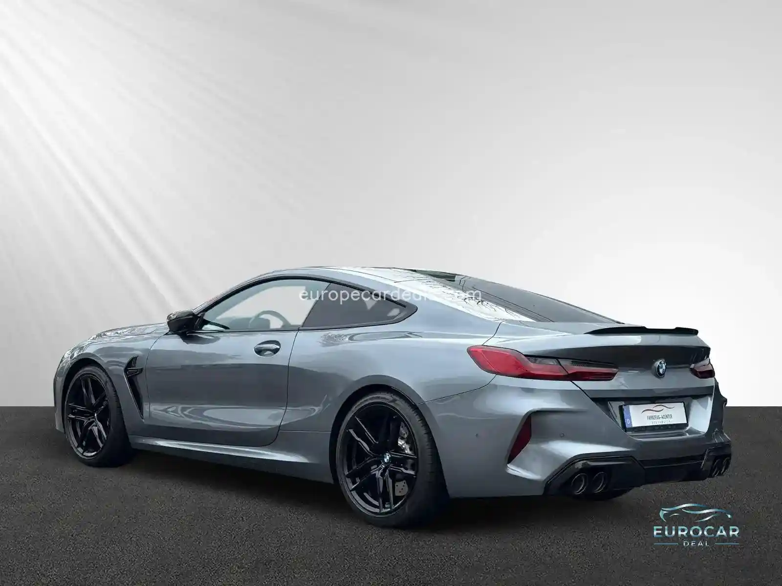 BMW M8