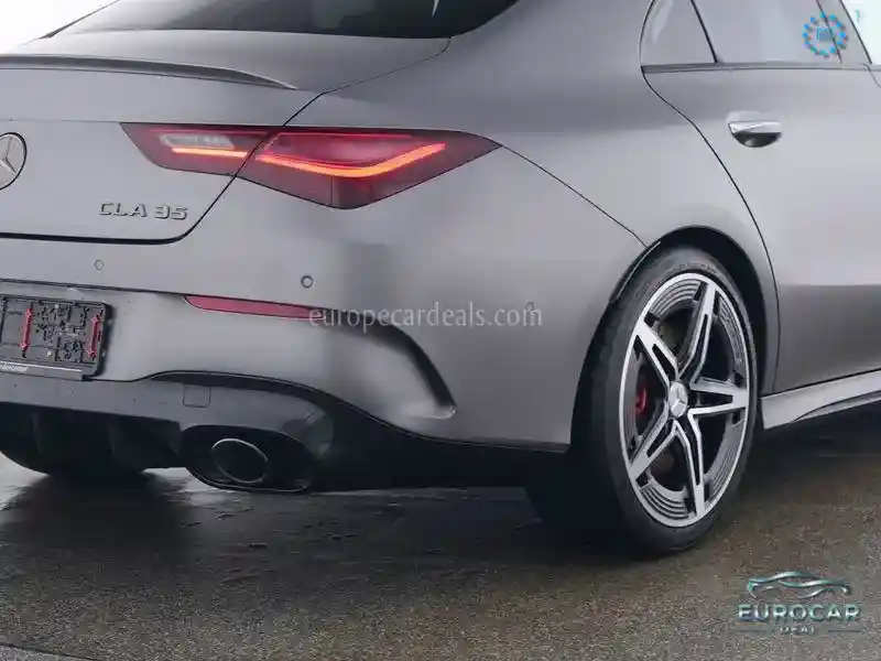Mercedes-Benz CLA 35 AMG