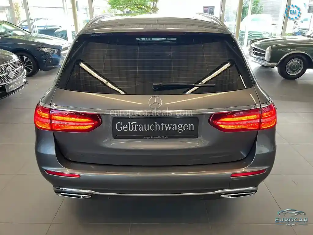 Mercedes-Benz E 220