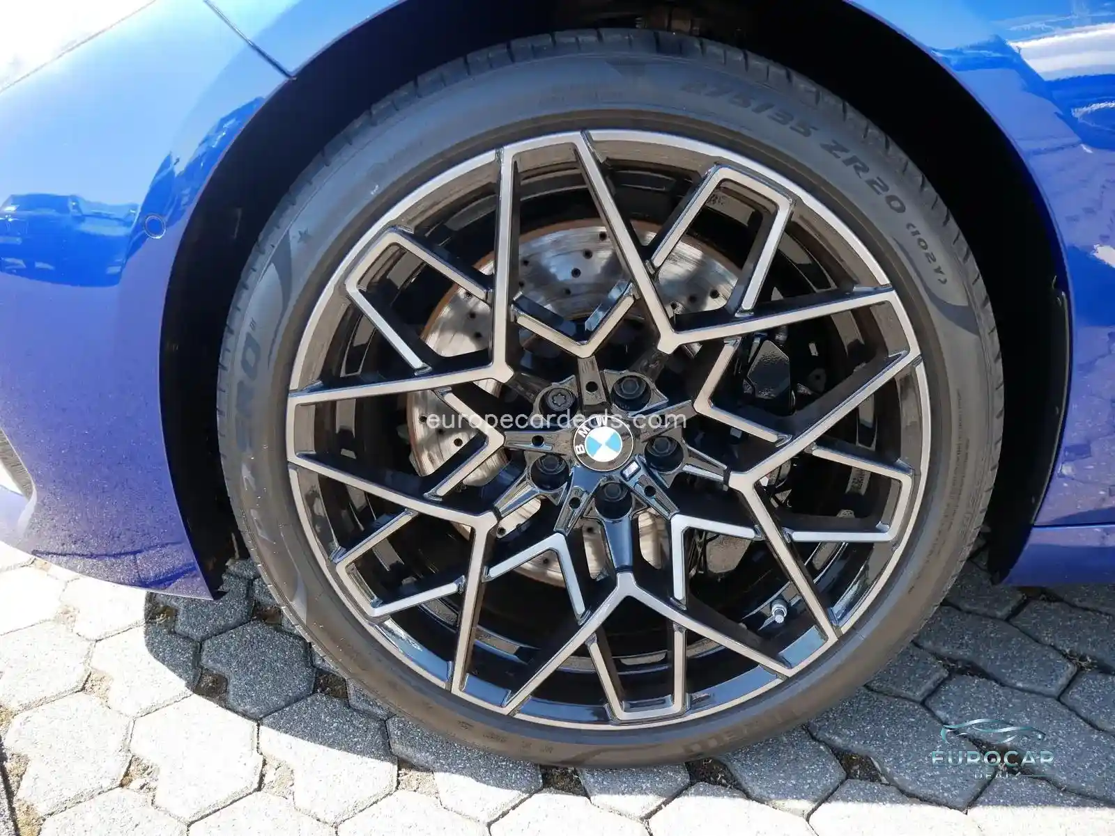 BMW M8