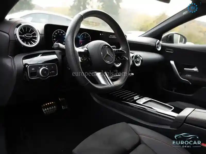 Mercedes-Benz CLA 220