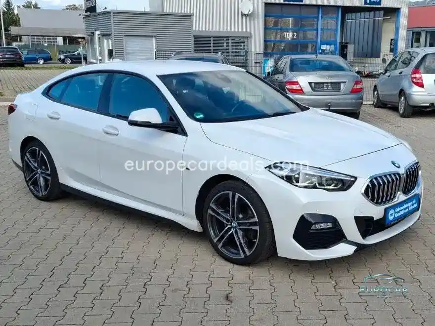 BMW 218