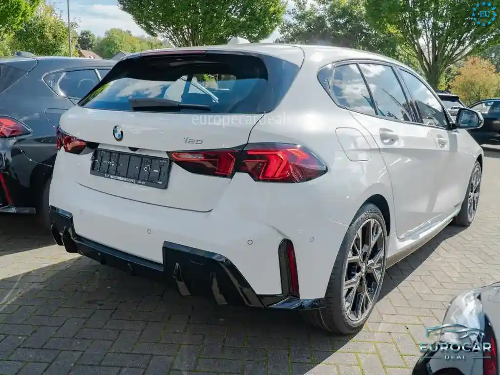 BMW 120