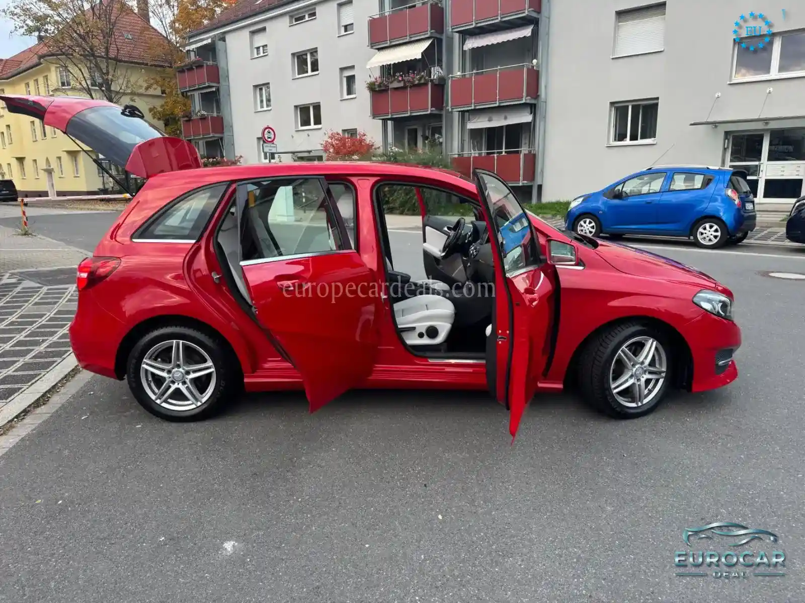 Mercedes-Benz B 180
