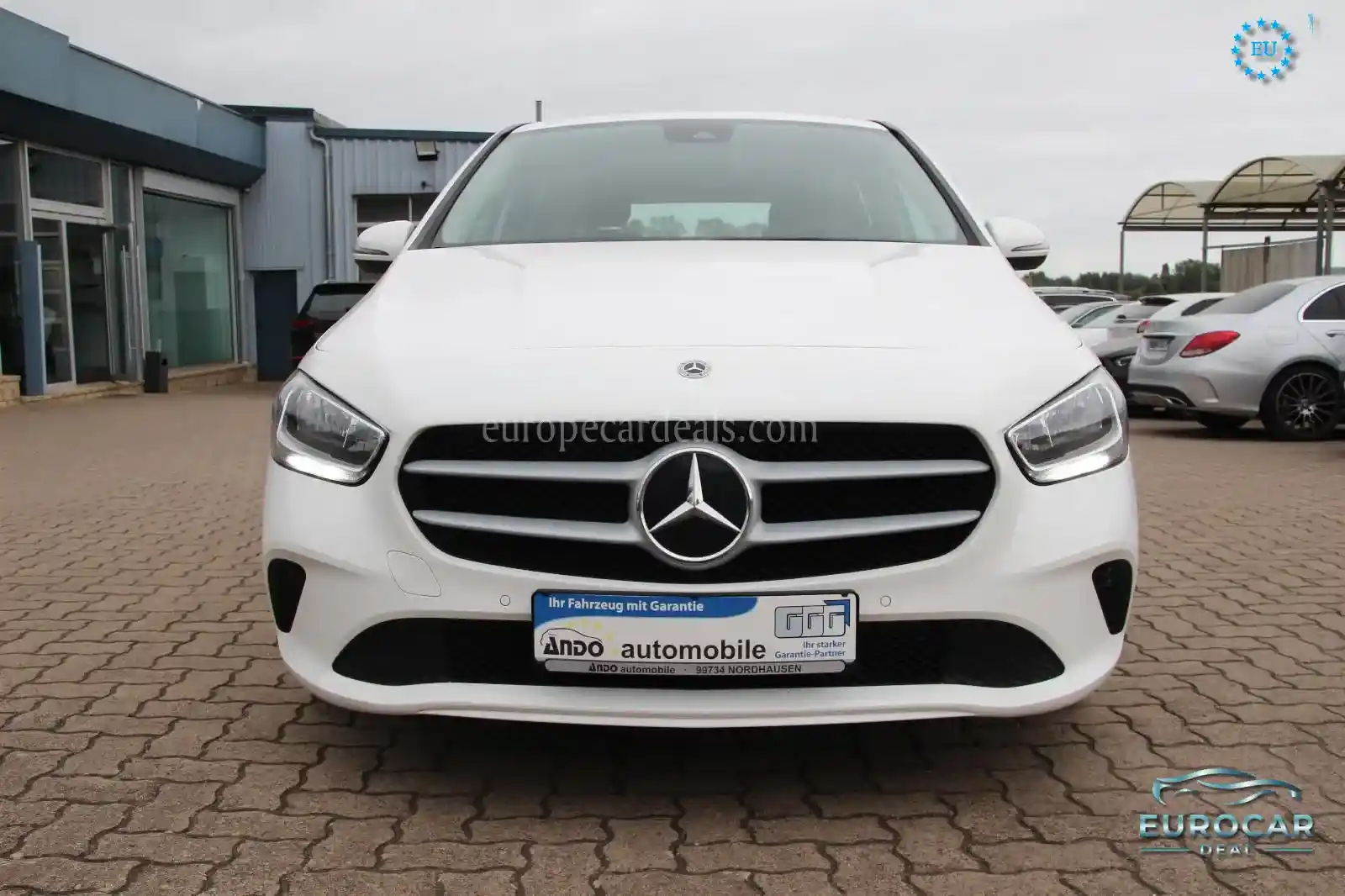 Mercedes-Benz B 180