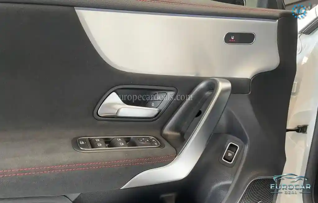 Mercedes-Benz CLA 220