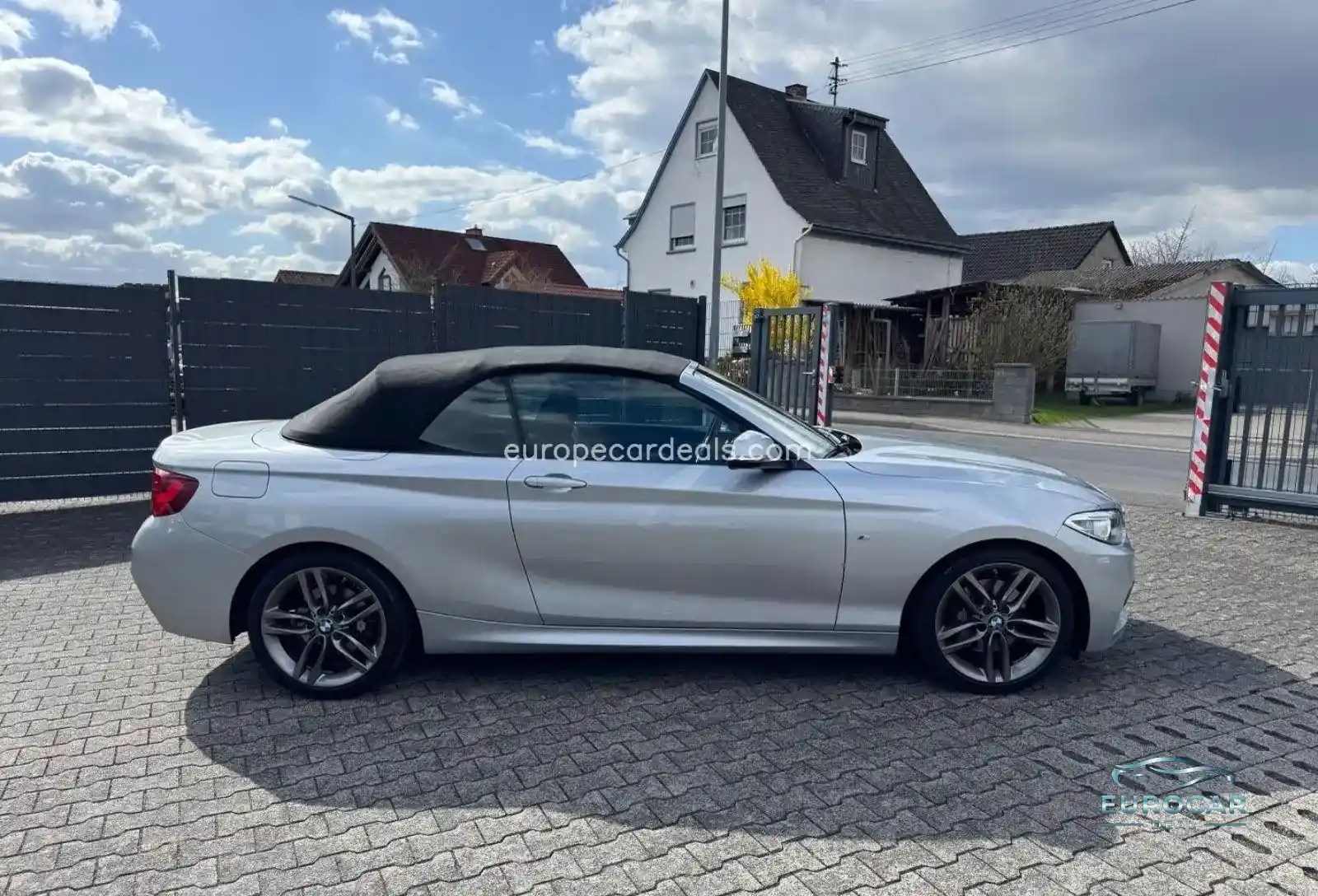 BMW 220