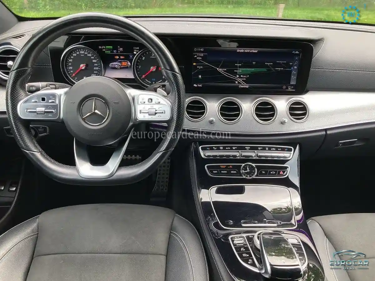 Mercedes-Benz E 300