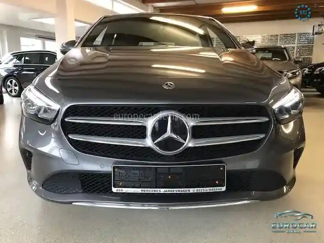 Mercedes-Benz B 200