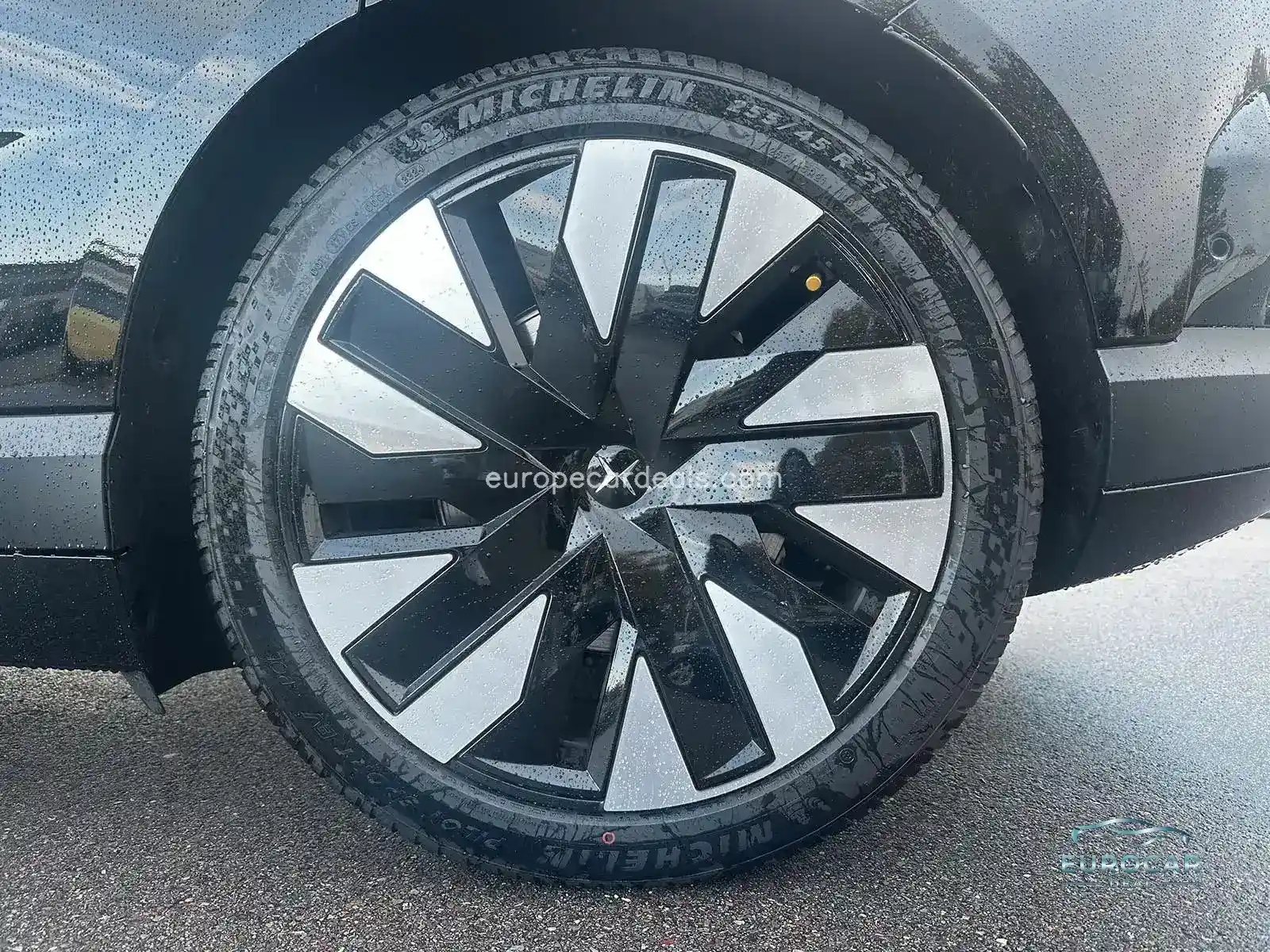Polestar 4