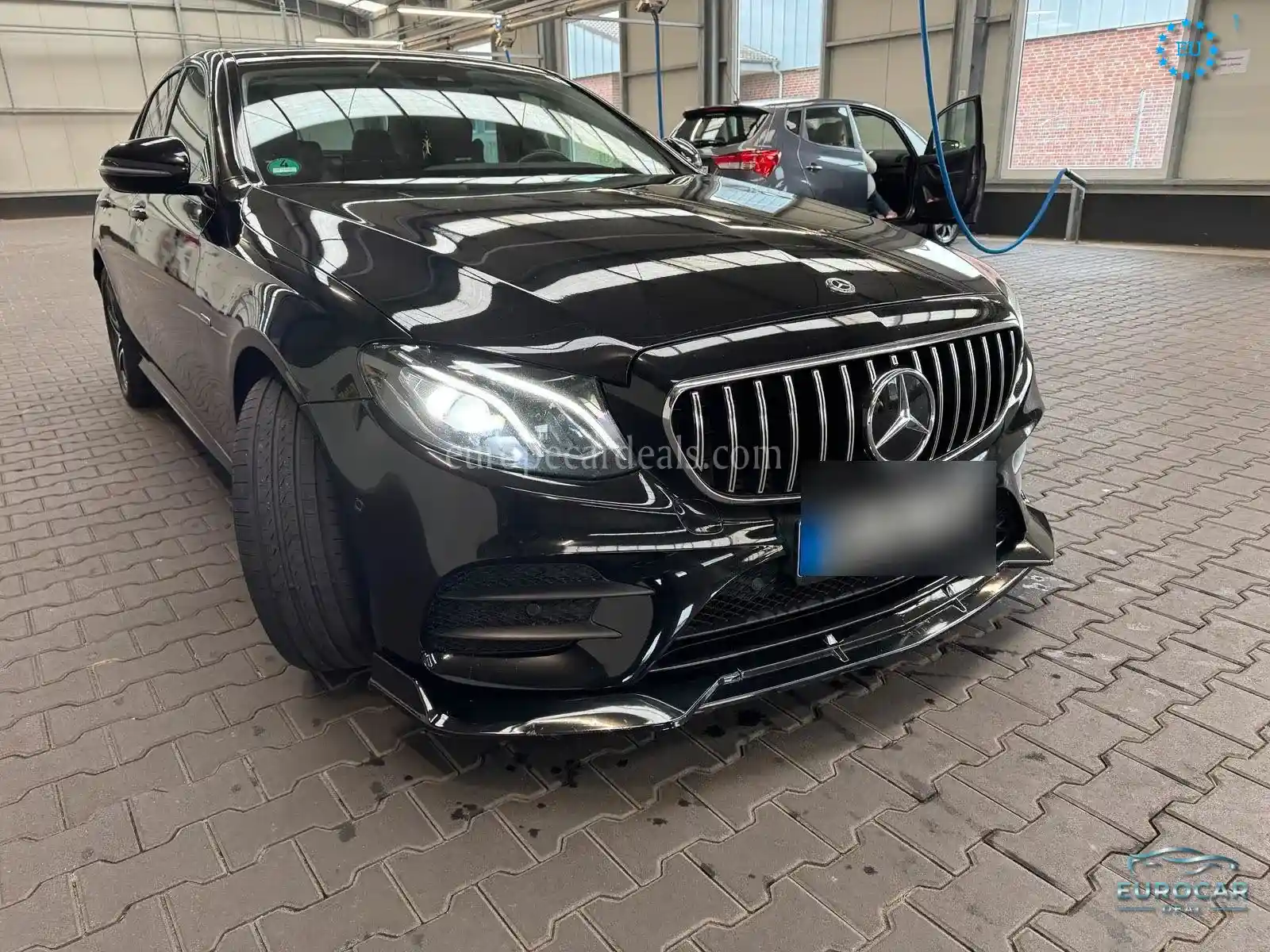 Mercedes-Benz E 300