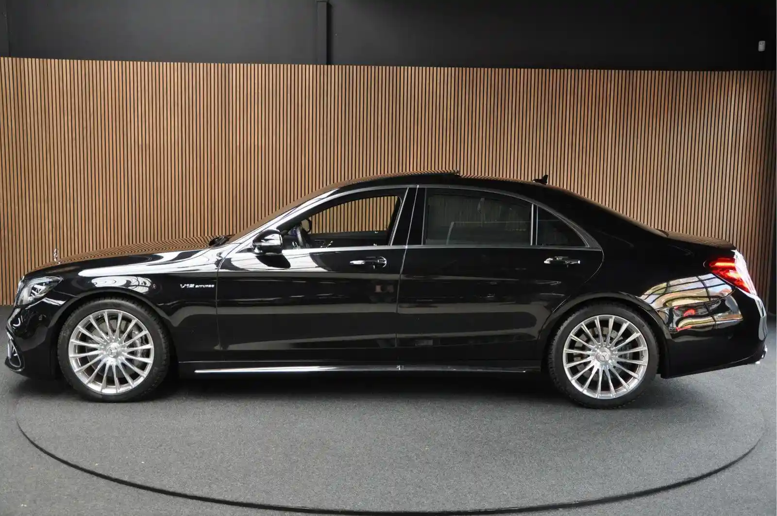 Mercedes-Benz S 65 AMG